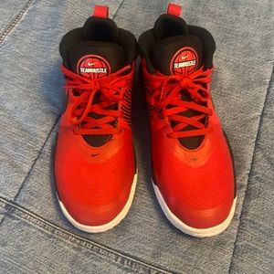 Nike Basketball Sneakers Size 6Y
